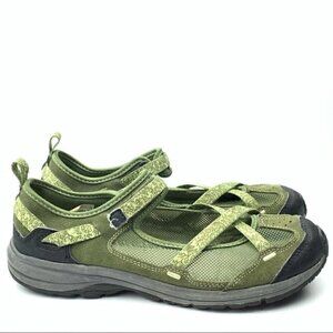 lands end walking shoes size 6.5 D green suede